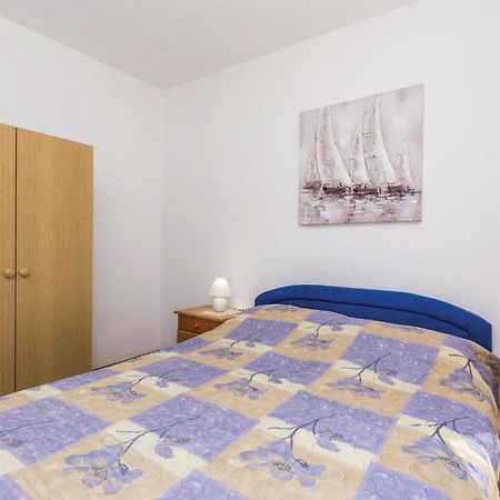 Stunning Apartment In Barbat-Rab With Wifi Barbat na Rabu Esterno foto