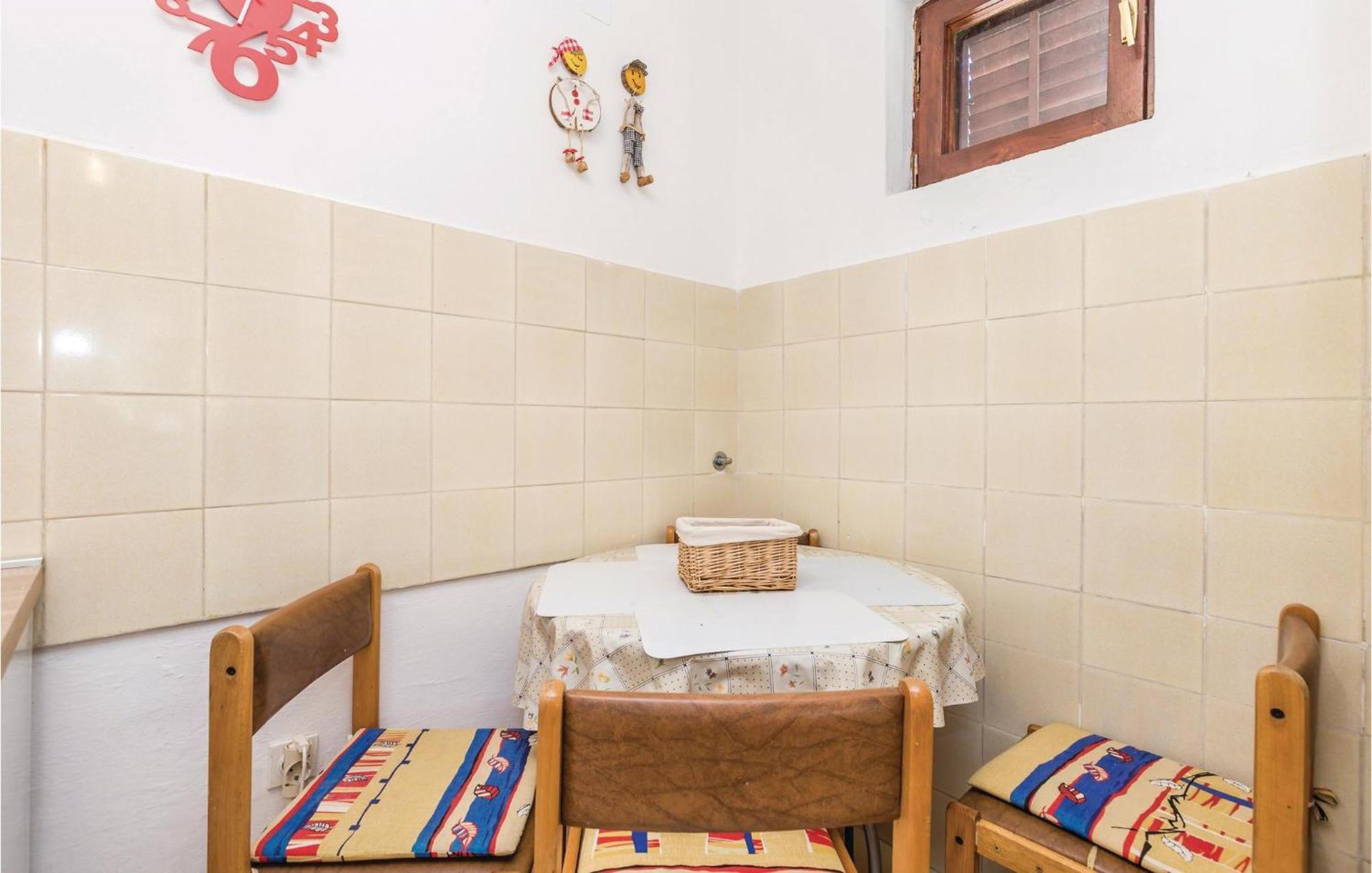 Stunning Apartment In Barbat-Rab With Wifi Barbat na Rabu Esterno foto