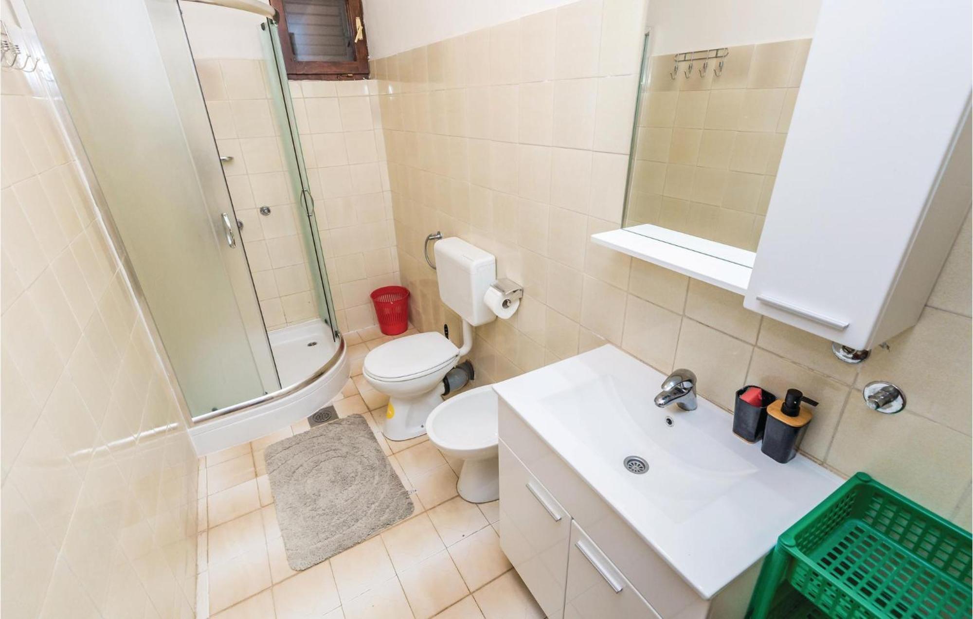 Stunning Apartment In Barbat-Rab With Wifi Barbat na Rabu Esterno foto